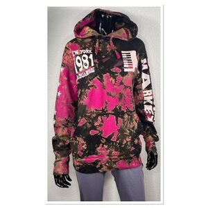 Chinatown Market Alicia Keys Tie Dye Hoodie Mens Size S Pink and Black Graphic